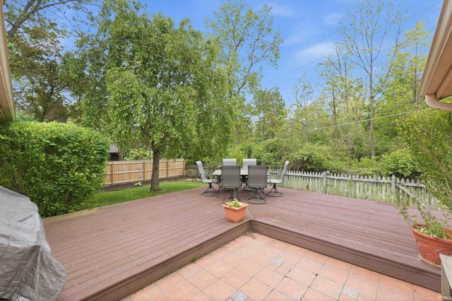 5611 Larchwood Run, Fort Wayne, IN 46825