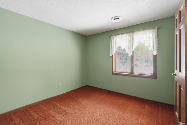 5611 Larchwood Run, Fort Wayne, IN 46825