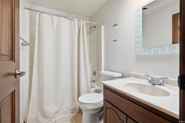 5611 Larchwood Run, Fort Wayne, IN 46825