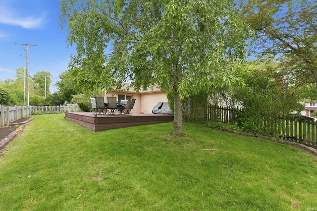 5611 Larchwood Run, Fort Wayne, IN 46825