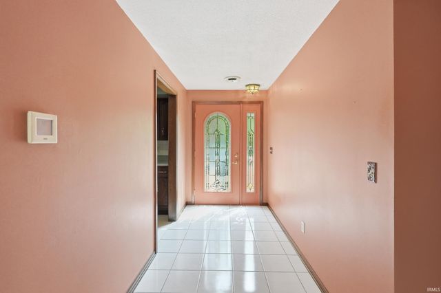 5611 Larchwood Run, Fort Wayne, IN 46825
