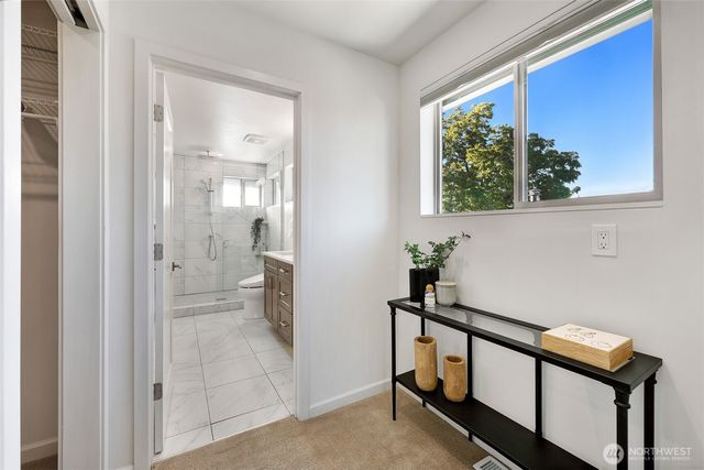 3821 19th Avenue SW, Seattle, WA 98106