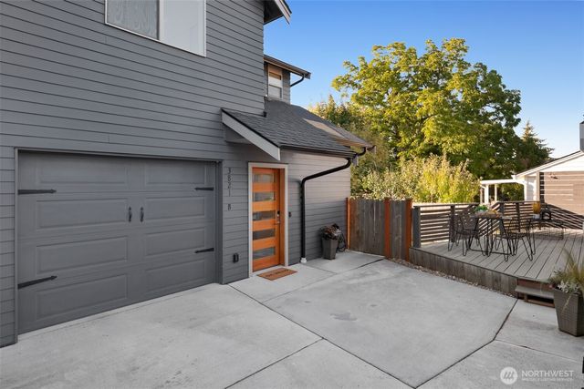 3821 19th Avenue SW, Seattle, WA 98106