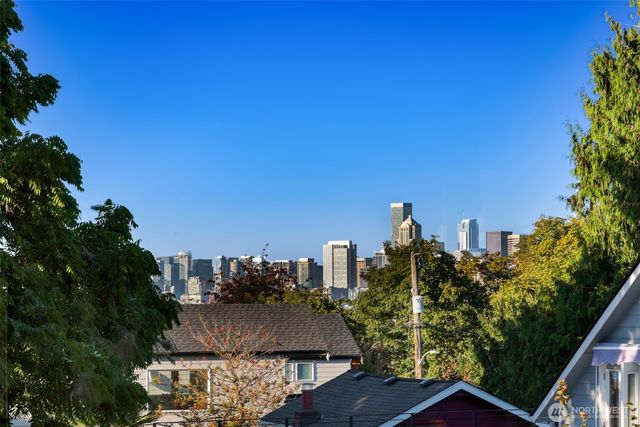 3821 19th Avenue SW, Seattle, WA 98106