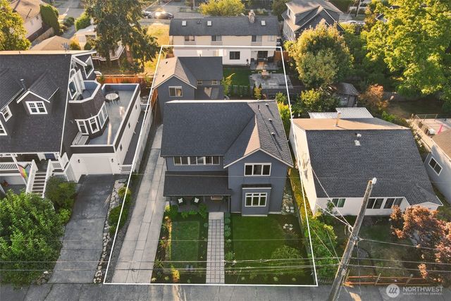 3821 19th Avenue SW, Seattle, WA 98106