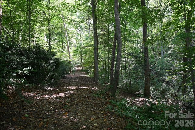 4559 1st Street NW, Hickory, NC 28601