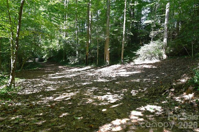 4559 1st Street NW, Hickory, NC 28601