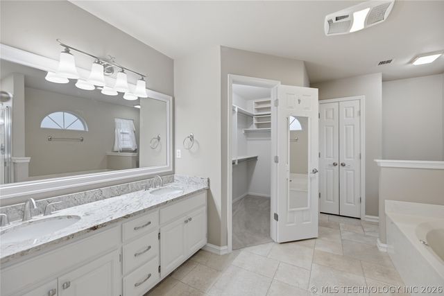 1501 N Umbrella Avenue, Broken Arrow, OK 74012