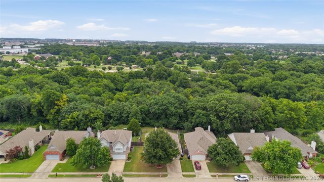 1501 N Umbrella Avenue, Broken Arrow, OK 74012