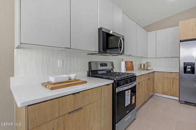 650 DAVI'S GREENWOOD COURT, Vinton, TX 79821