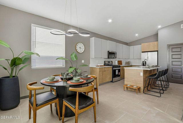 650 DAVI'S GREENWOOD COURT, Vinton, TX 79821