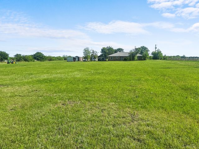 3852 Fm 879, Palmer, TX 75152