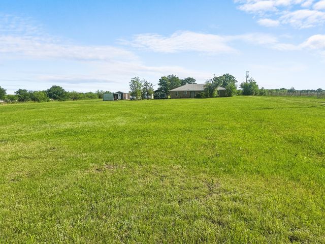 3852 Fm 879, Palmer, TX 75152