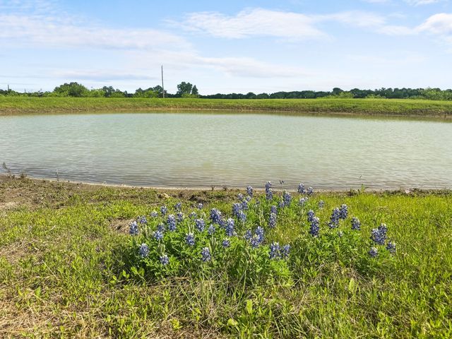 3852 Fm 879, Palmer, TX 75152