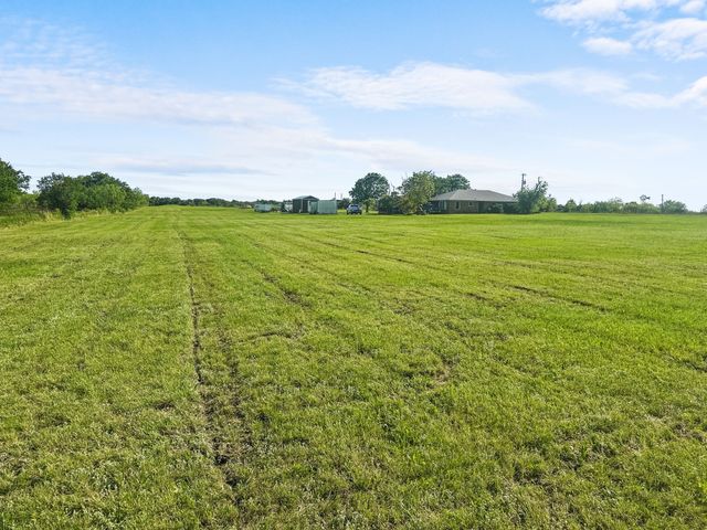 3852 Fm 879, Palmer, TX 75152