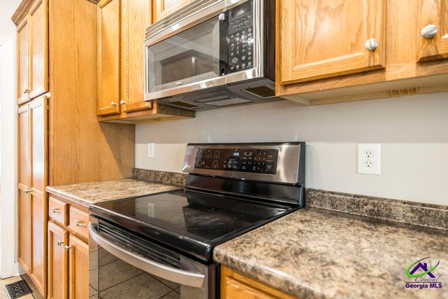 1751 S GA 247 Highway, Kathleen, GA 31047