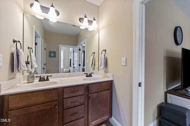 670 Rockport Drive, Clayton, NC 27527