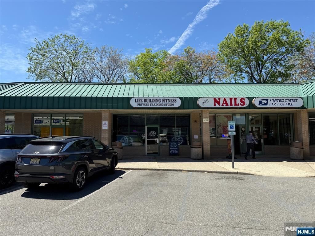 85 OUTWATER Lane Former H&R Bloc, Garfield, NJ 07026