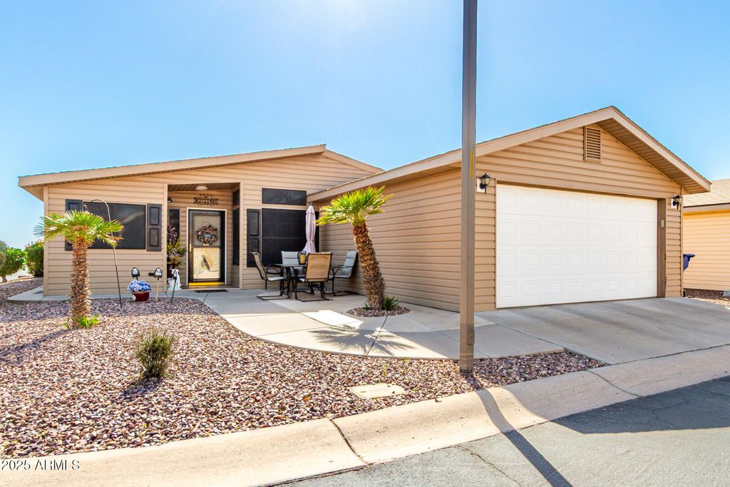 3301 S GOLDFIELD Road 2090, Apache Junction, AZ 85119