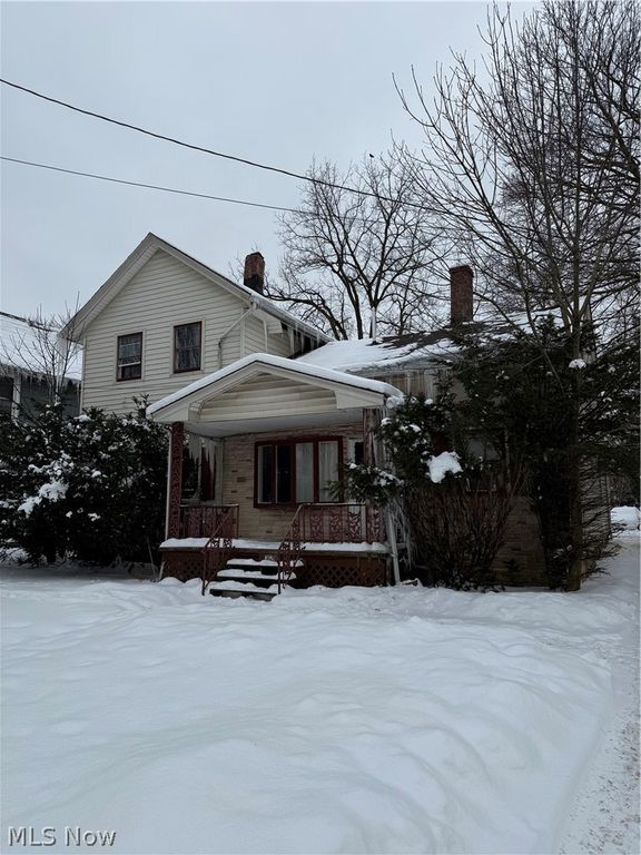 3829 Lake Avenue, Ashtabula, OH 44004