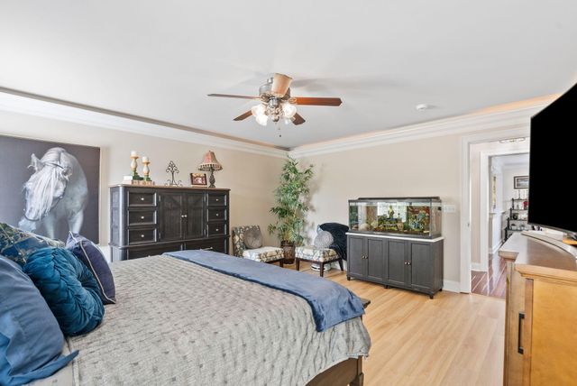 100 Dove Run Circle, Georgetown, KY 40324