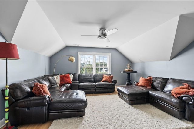 100 Dove Run Circle, Georgetown, KY 40324