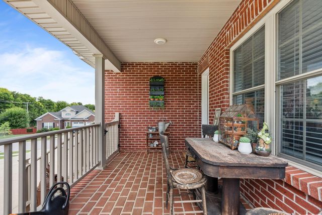 100 Dove Run Circle, Georgetown, KY 40324