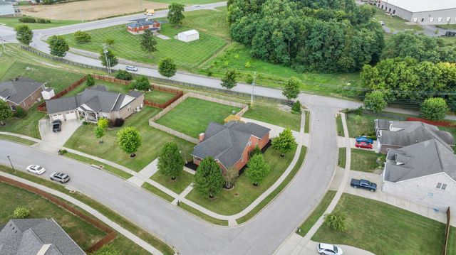 100 Dove Run Circle, Georgetown, KY 40324