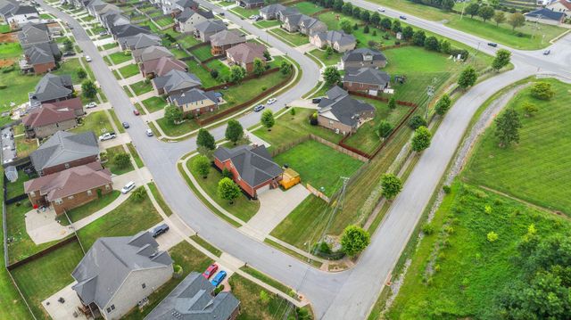 100 Dove Run Circle, Georgetown, KY 40324