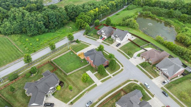 100 Dove Run Circle, Georgetown, KY 40324