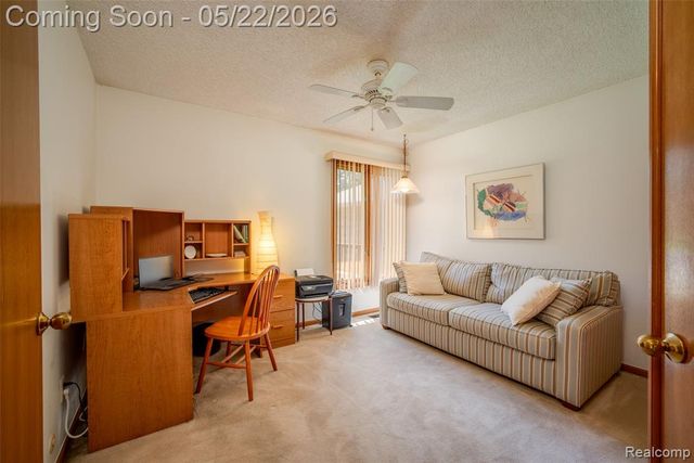 22130 River Ridge Trail, Farmington Hills, MI 48335
