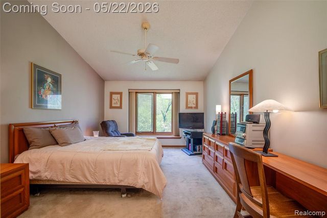 22130 River Ridge Trail, Farmington Hills, MI 48335