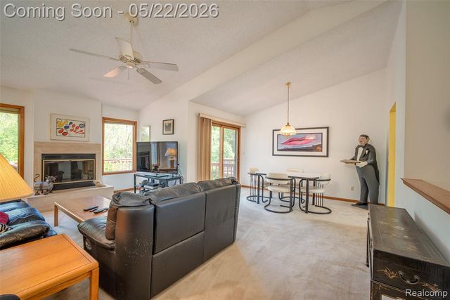 22130 River Ridge Trail, Farmington Hills, MI 48335