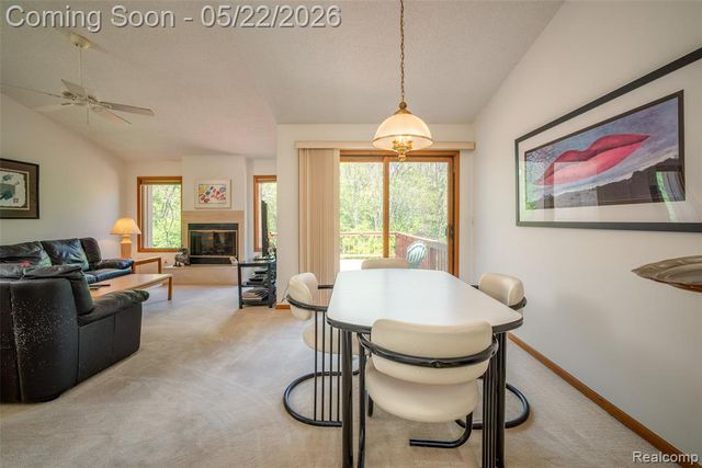 22130 River Ridge Trail, Farmington Hills, MI 48335