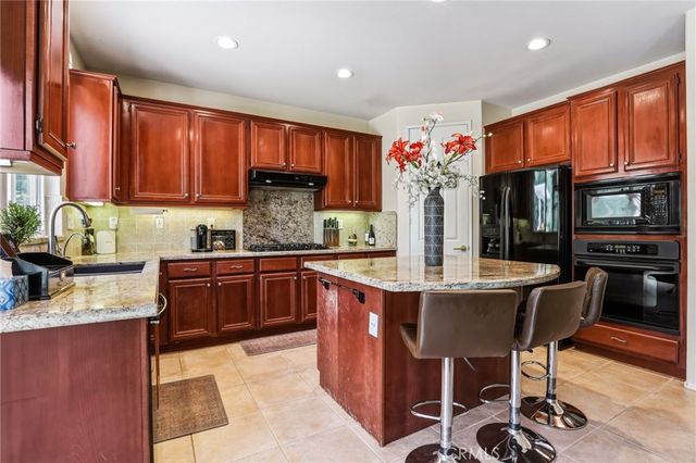 24085 Via Vista, Valencia, CA 91354