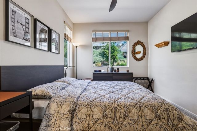24085 Via Vista, Valencia, CA 91354