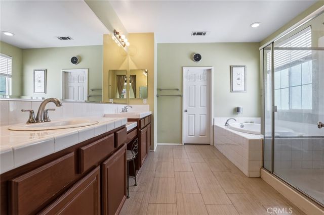 24085 Via Vista, Valencia, CA 91354