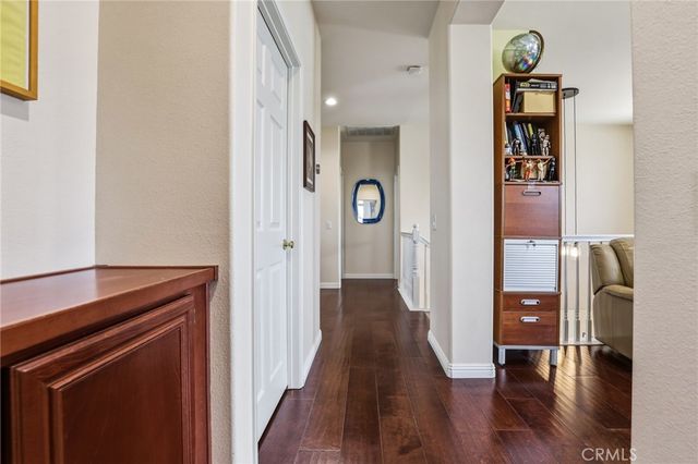 24085 Via Vista, Valencia, CA 91354