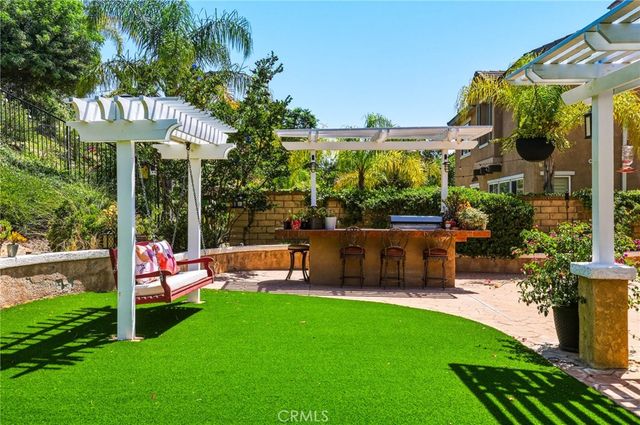 24085 Via Vista, Valencia, CA 91354