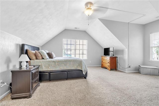 501 Grayson WAY, Chesapeake, VA 23320