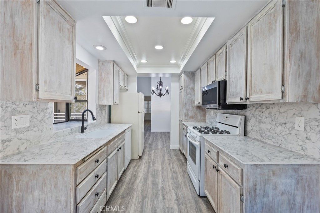 5712 5712 Skyview Way A, Agoura Hills, CA 91301