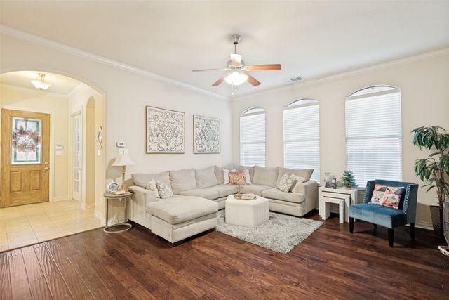 1547 Barksdale Drive, Lewisville, TX 75077