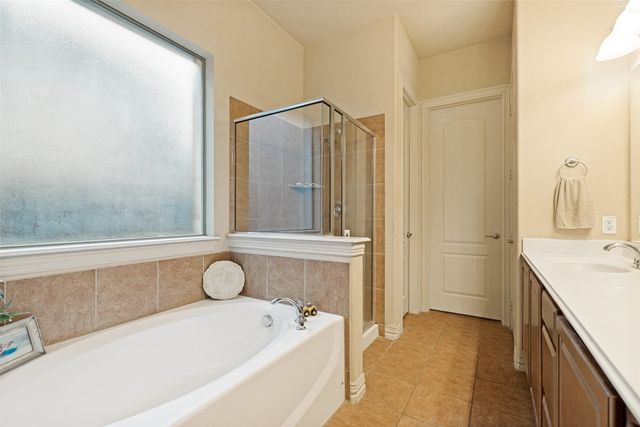 1547 Barksdale Drive, Lewisville, TX 75077