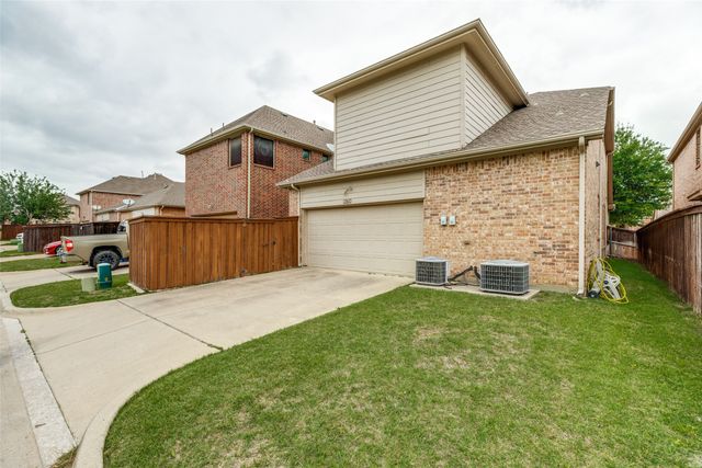1547 Barksdale Drive, Lewisville, TX 75077