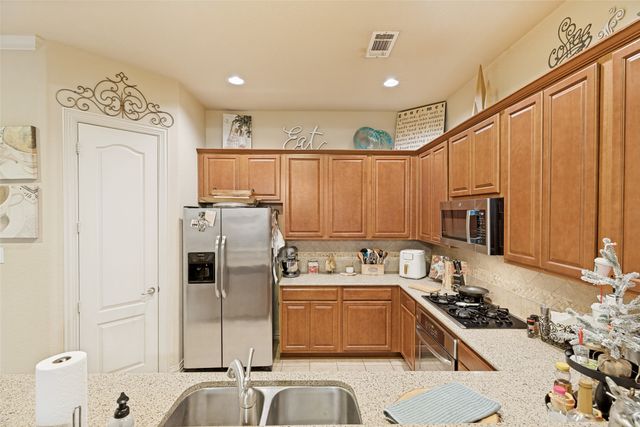 1547 Barksdale Drive, Lewisville, TX 75077