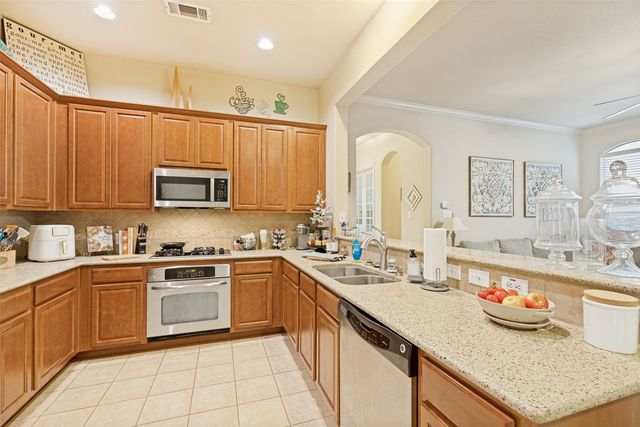 1547 Barksdale Drive, Lewisville, TX 75077