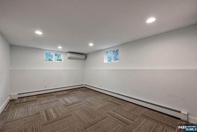 14 Longview Drive, Montville Township, NJ 07082