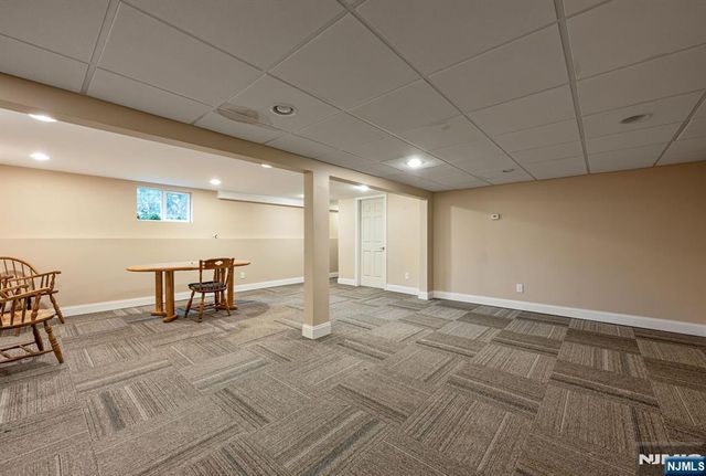 14 Longview Drive, Montville Township, NJ 07082