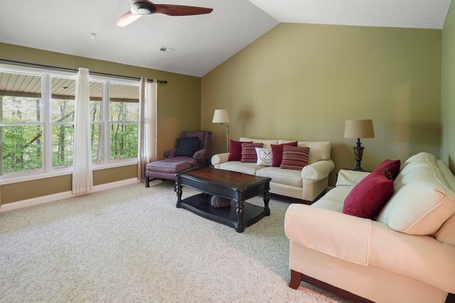 30 Wondering Point, Somerset, KY 42503