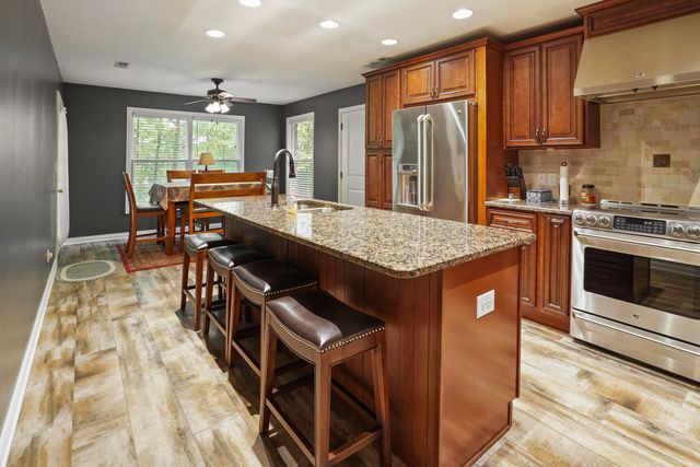 30 Wondering Point, Somerset, KY 42503